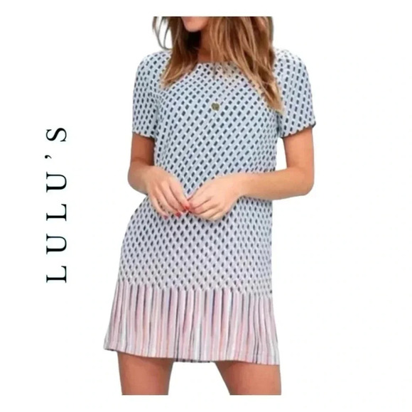 1674. LULU’S SANTA MONICA LIGHT BLUE‎ PRINT SHIFT DRESS SIZE MEDIUM UNIQUE BACK - Picture 1 of 11